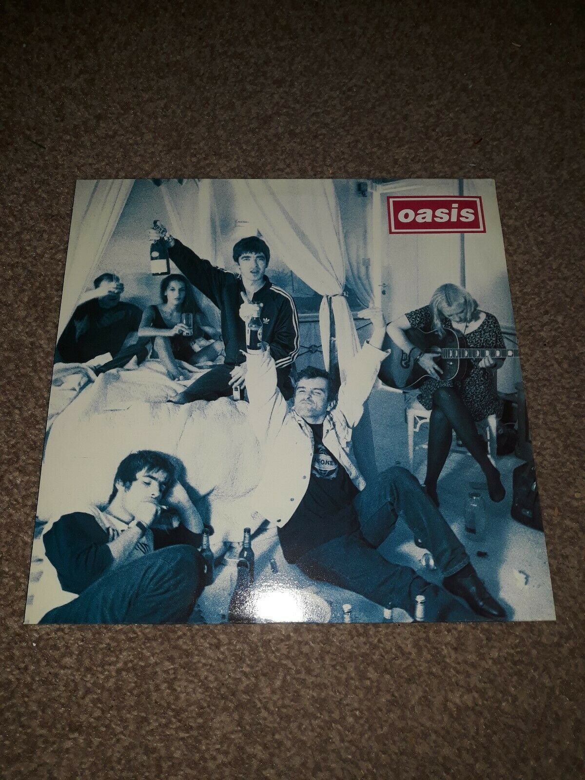 英12” Oasis Cigarettes & Alcohol CRE190T CREATION /00250 英12” Oasis Cigarettes & Alcohol CRE190T CREATION /00250