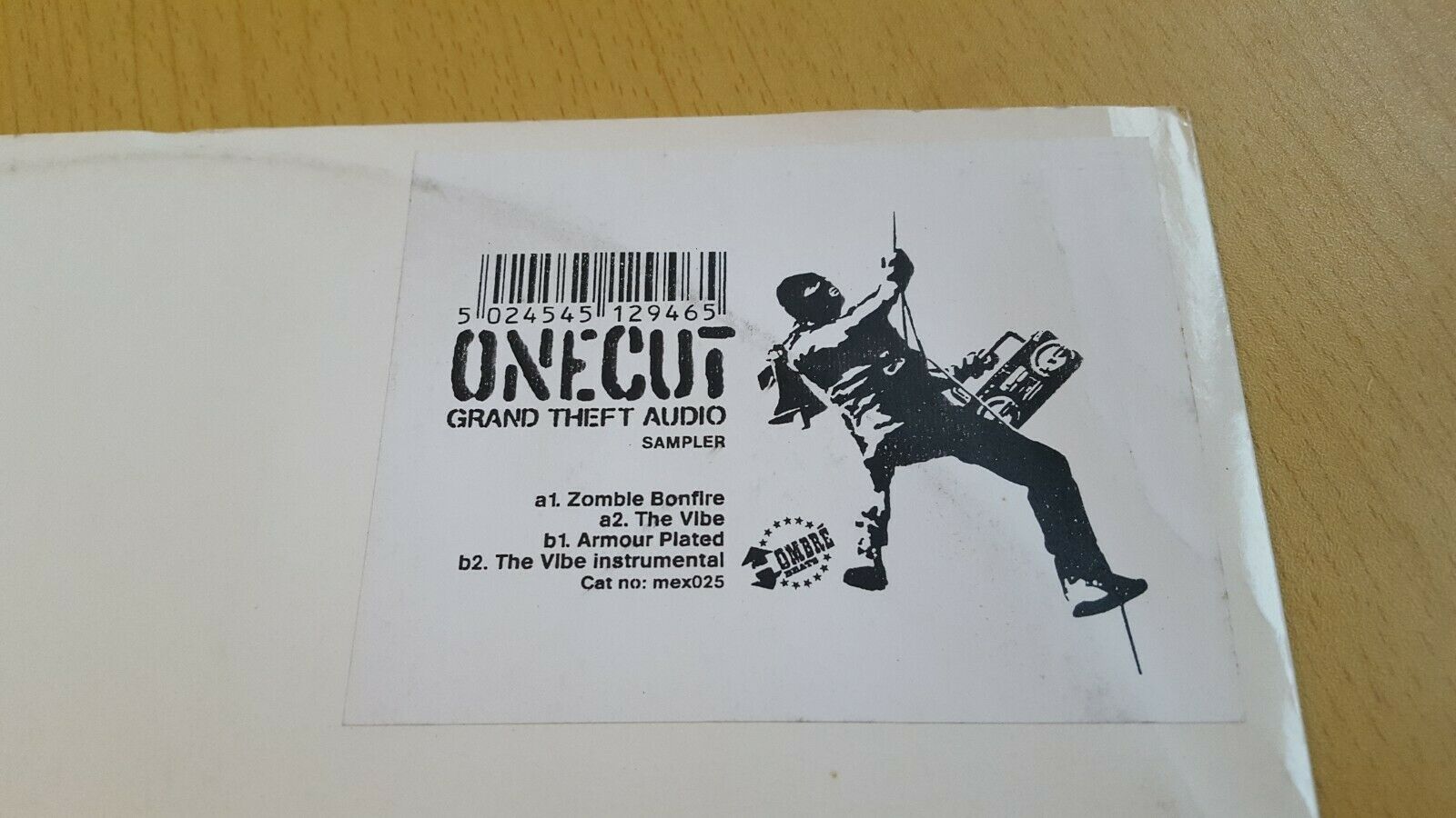 Banksy ONECUT Grand Theft Audio sampler - ayurvedaspecialist.nl