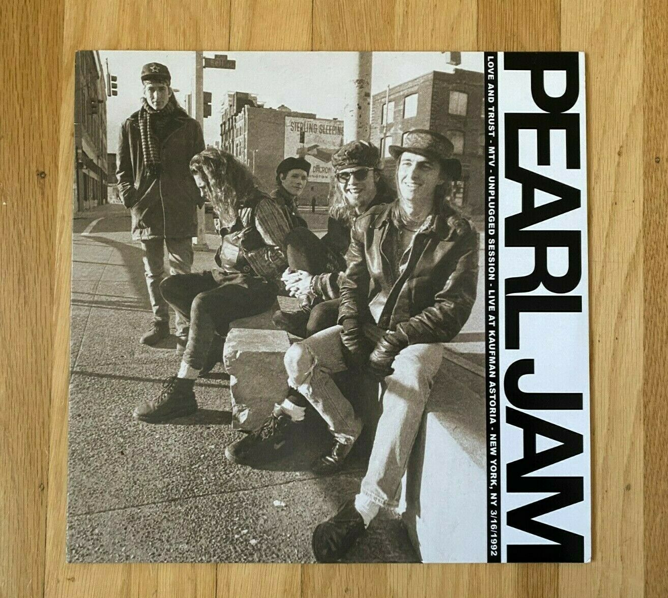 Pearl Jam State Of Love And Trust Unplugged