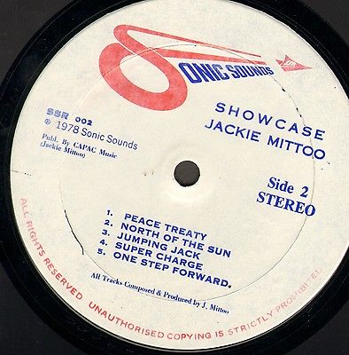ジャマイカLP Jackie Mittoo Showcase SSR789273 Sonic Sounds /00260 MITTOO,JACKIE - Striker Showcase - Amazon.com Music